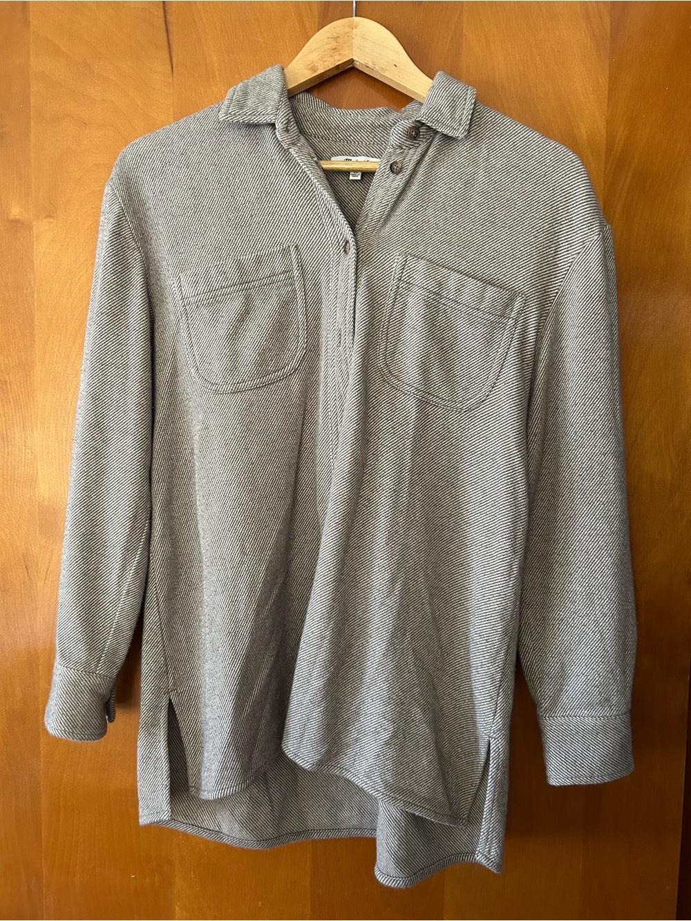 Madewell Gray Beige Herringbone Button-Down Shirt